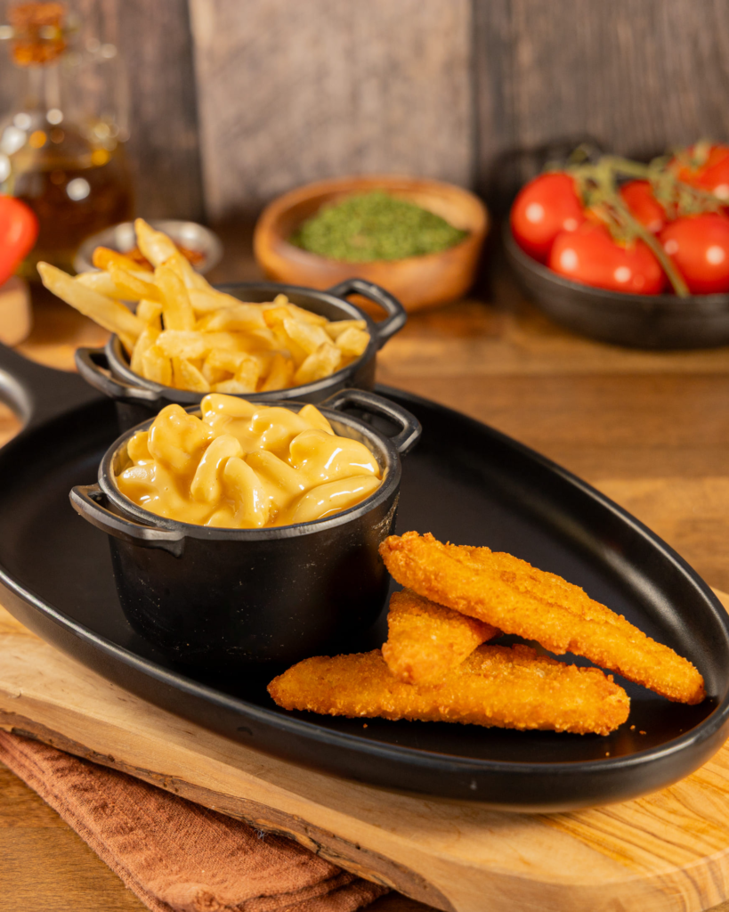 Kids chicken tenders with mac and cheese
